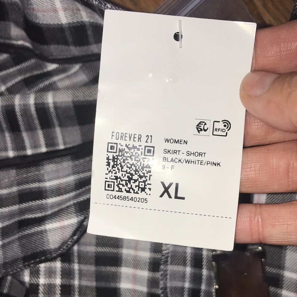 Forever 21 Mini Skirt - Picture 5 of 6